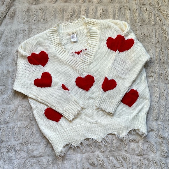 Red Heart Oversized Shaggy Sweater Perfect for Valentines! Women’s Large. - Picture 1 of 10